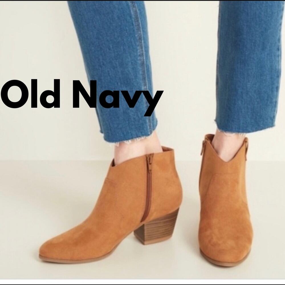Cute Old Navy Faux-Suede Western Ankle Boots